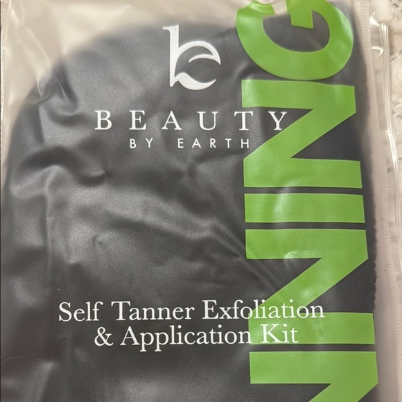 NEW HIGHLY RATED! Beauty by Earth Self Tanner Exfoliation & Application Kit - Picture 14 of 15
